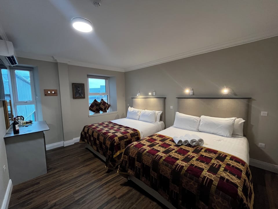 Family Room | Free WiFi