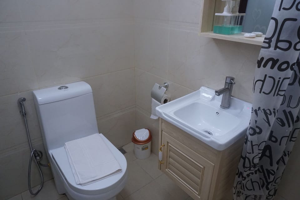 Shower, free toiletries, towels, soap