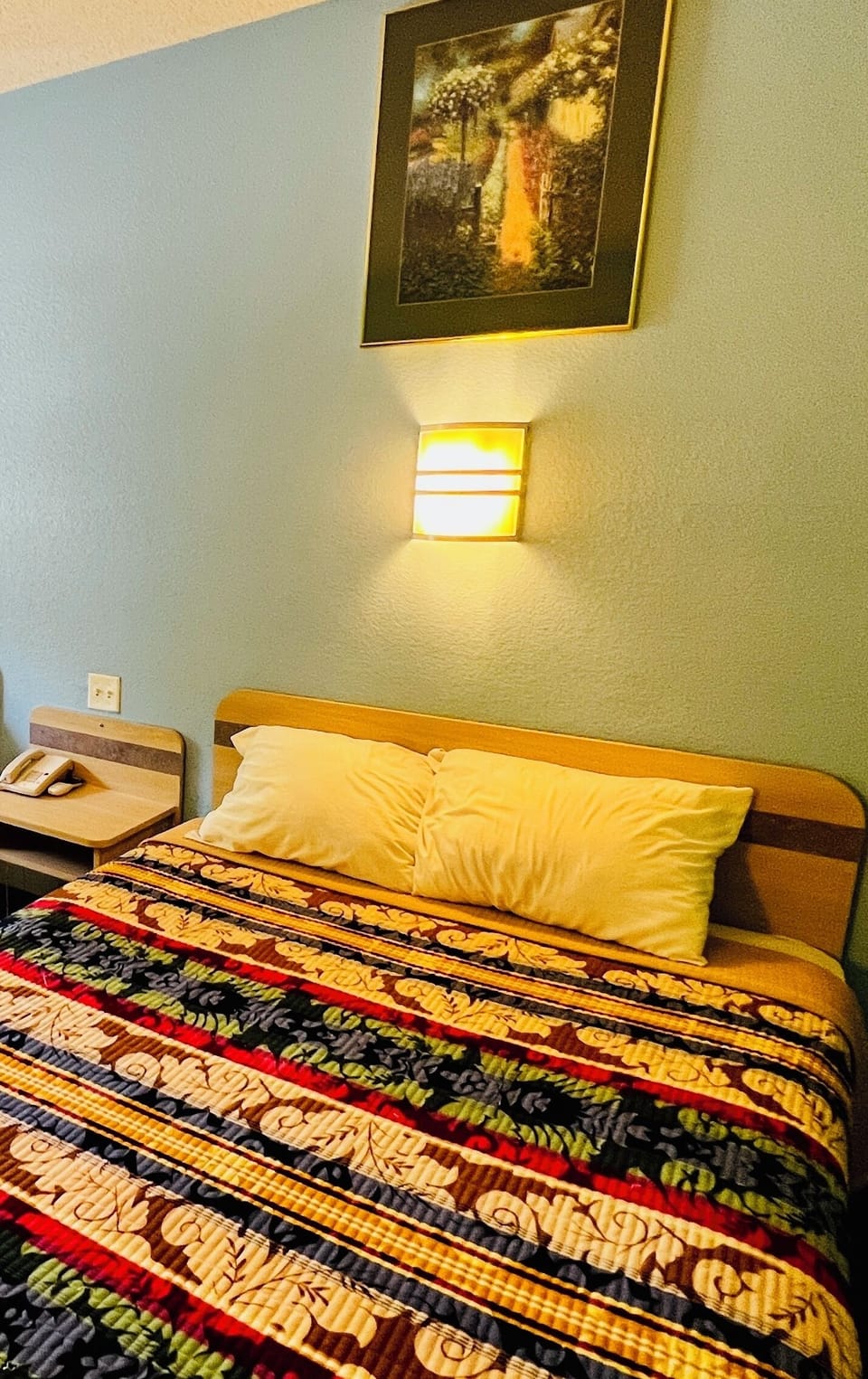 Standard Single Room | Free WiFi