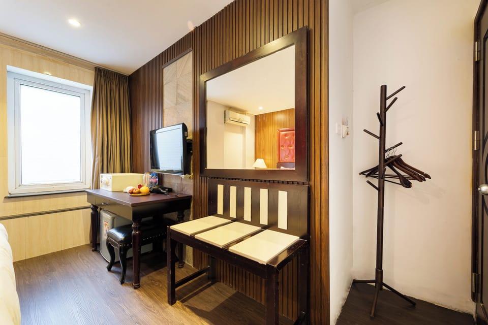 Superior Double Room | Premium bedding, minibar, in-room safe, desk