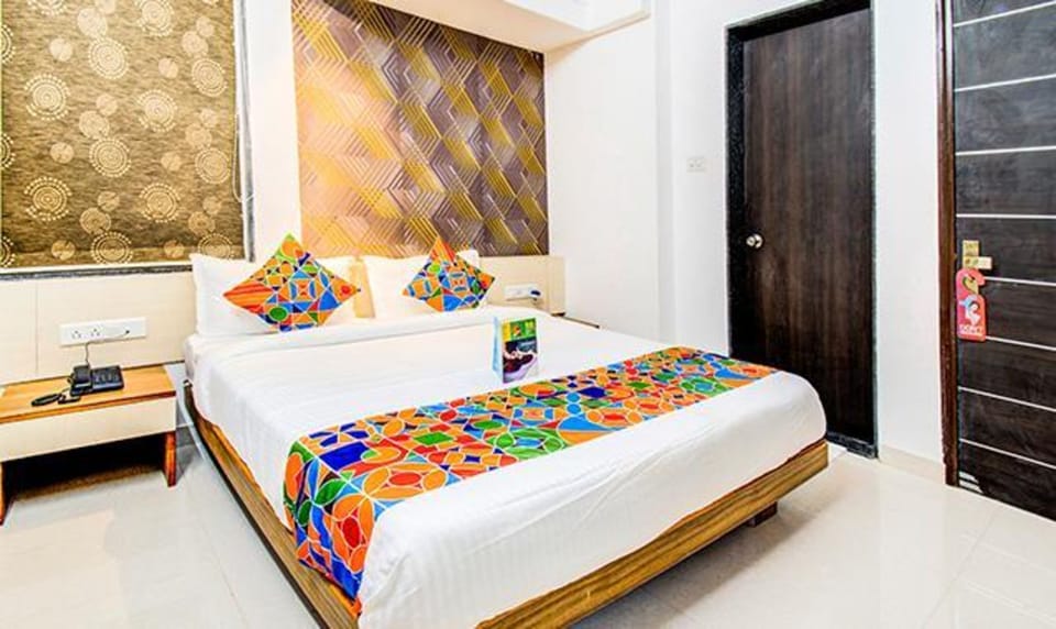Deluxe Room | Egyptian cotton sheets, premium bedding, in-room safe, free WiFi