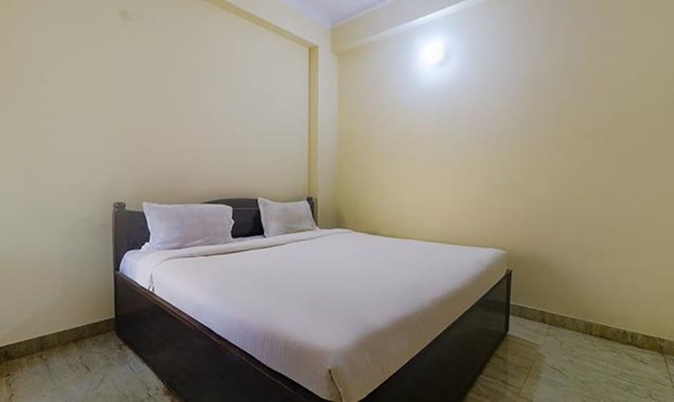 Egyptian cotton sheets, premium bedding, in-room safe, WiFi (free)