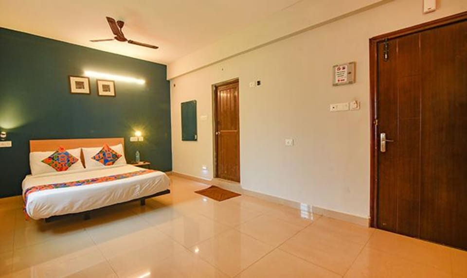 Deluxe Room | Egyptian cotton sheets, premium bedding, in-room safe