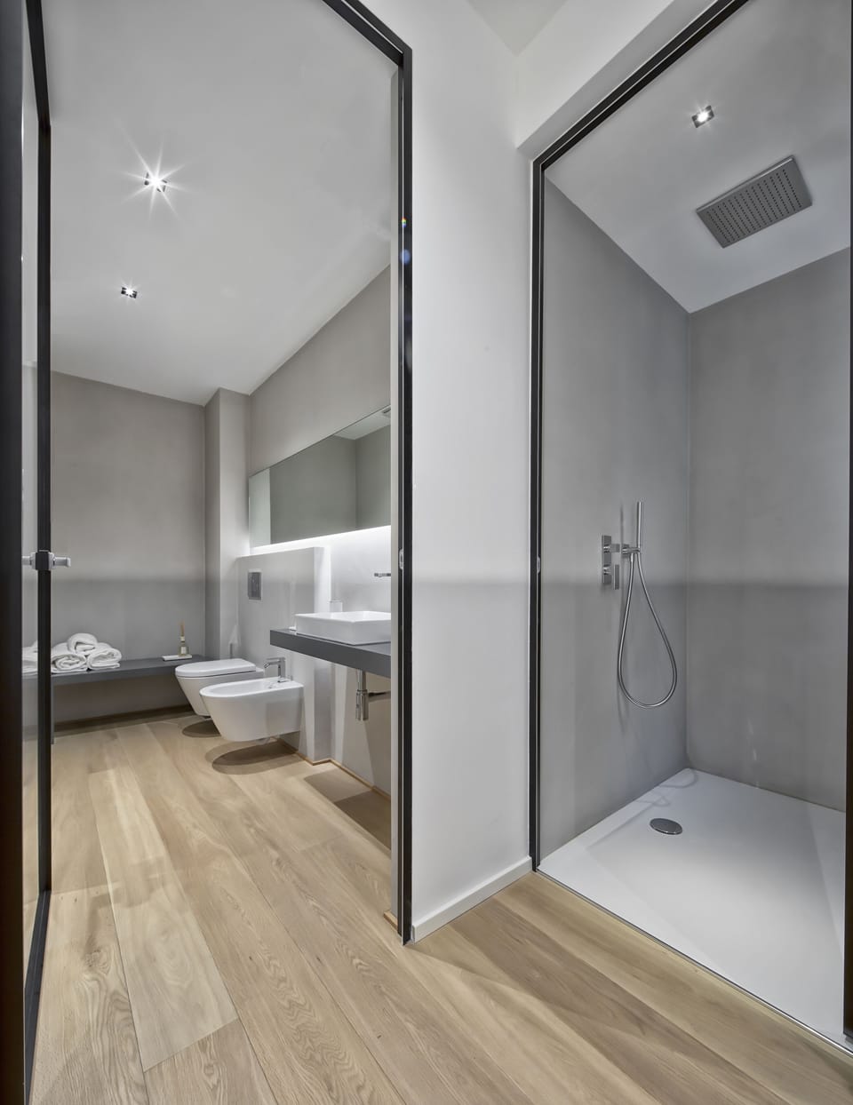 Design Double Room | Bathroom | Shower, rainfall showerhead, free toiletries, hair dryer