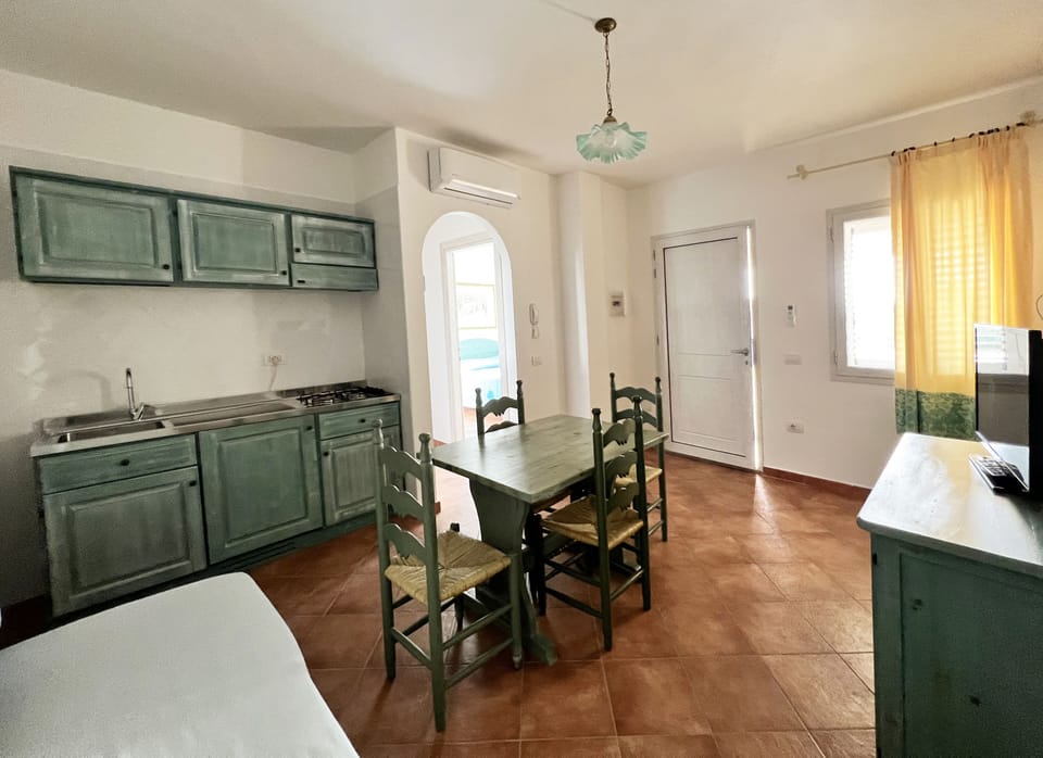 Apartment, 1 Bedroom, Patio | Interior