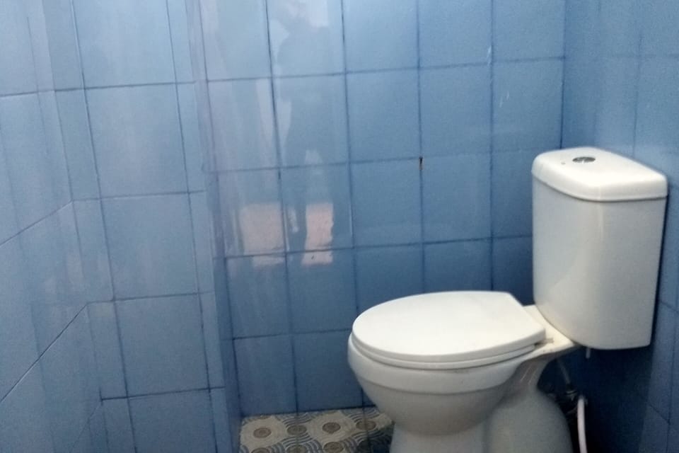 Standard Double Room | Bathroom | Shower