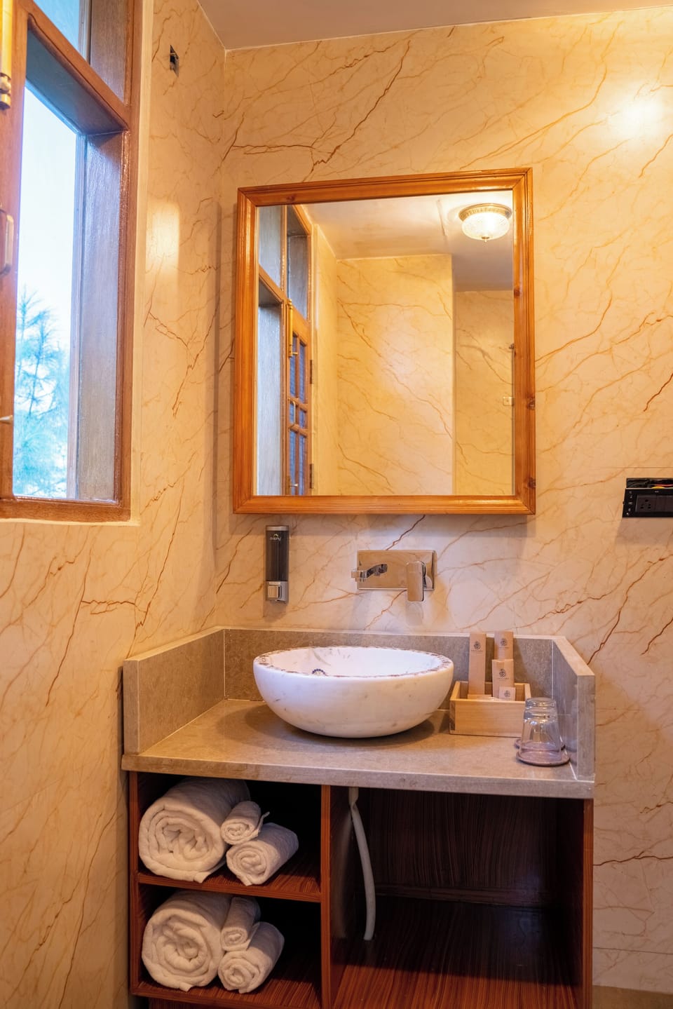 Premium Room | Bathroom | Shower, rainfall showerhead, designer toiletries, slippers