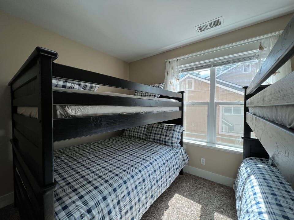 House | 3 bedrooms, WiFi (free)