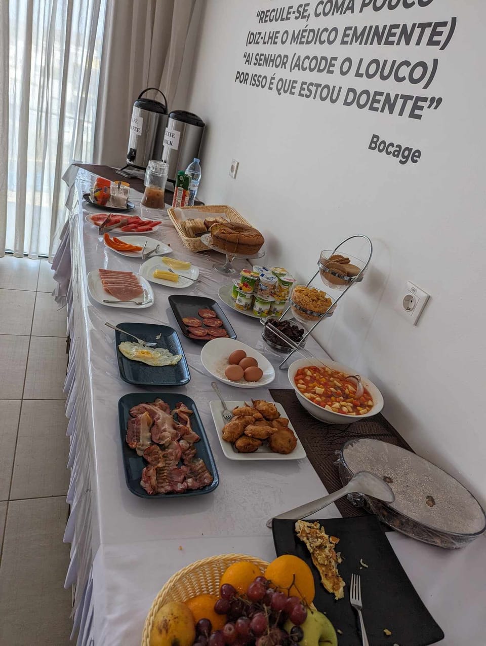 Free daily self-serve breakfast