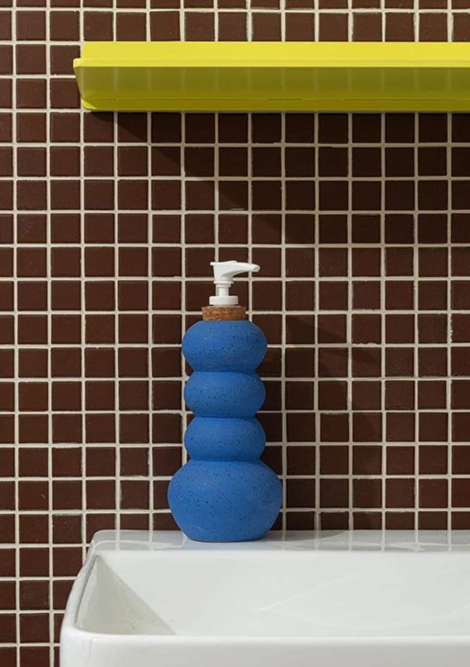 Shower, hair dryer, bathrobes, towels