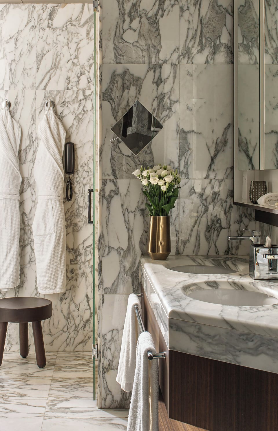 Hair dryer, bathrobes, slippers, bidet
