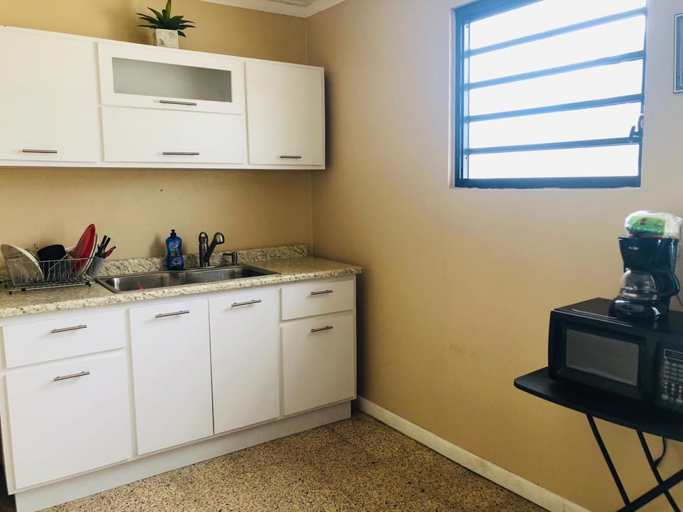 Villa, 3 Bedrooms, Kitchen, Poolside | Private kitchen | Mini-fridge, microwave