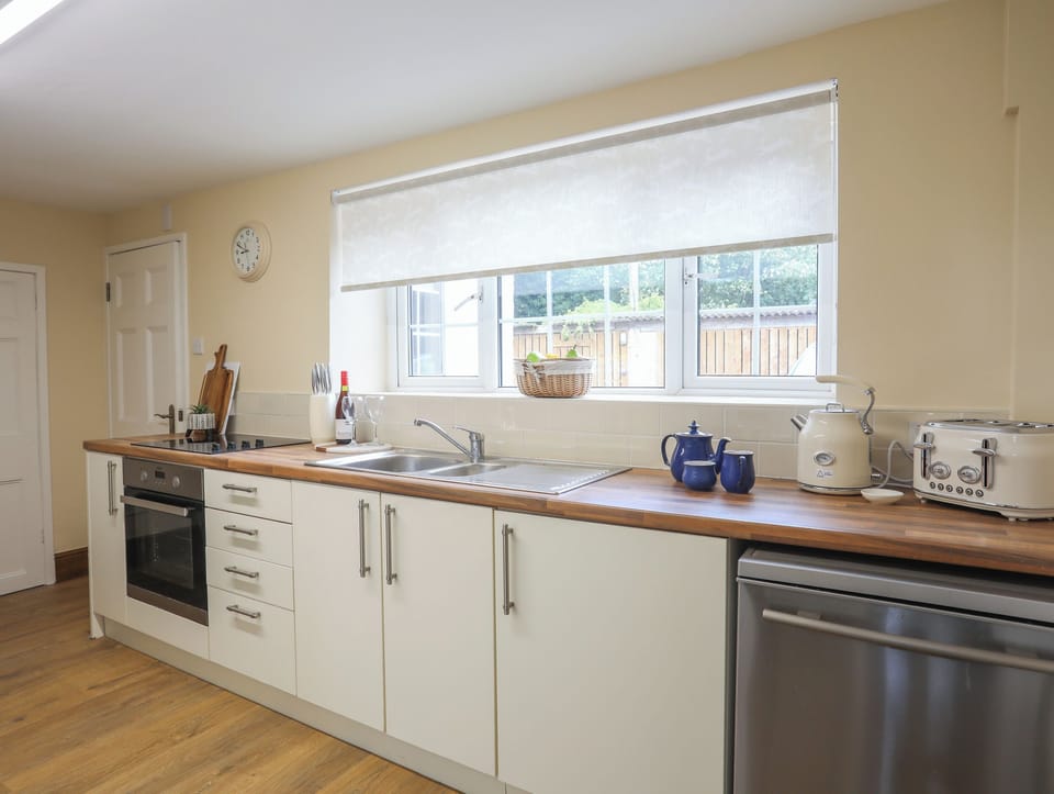 Fridge, dishwasher, electric kettle, toaster