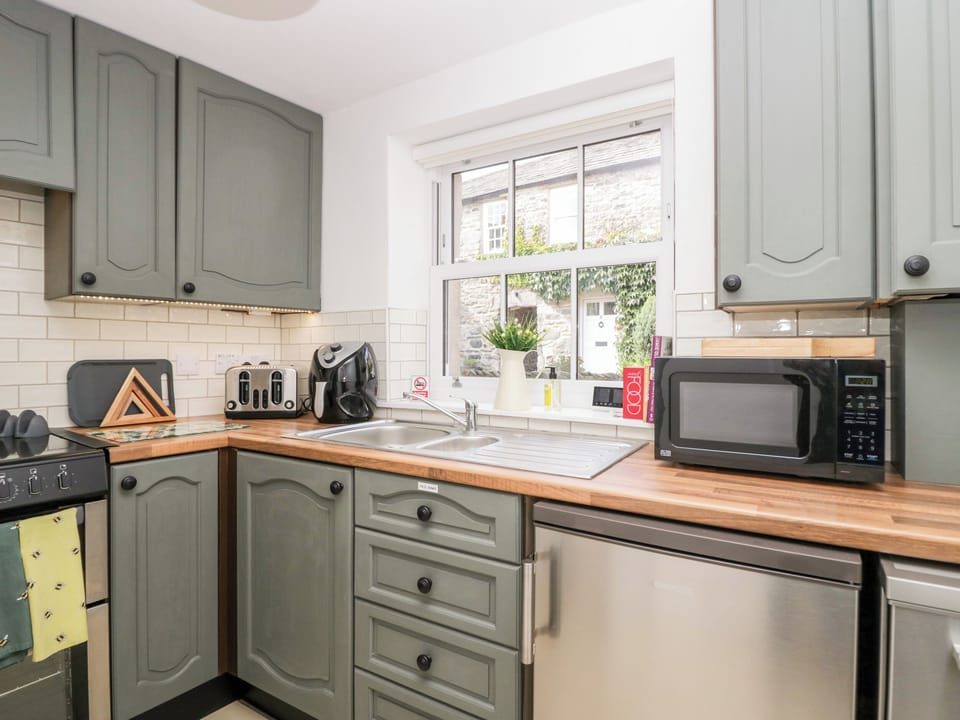 Fridge, dishwasher, electric kettle, toaster