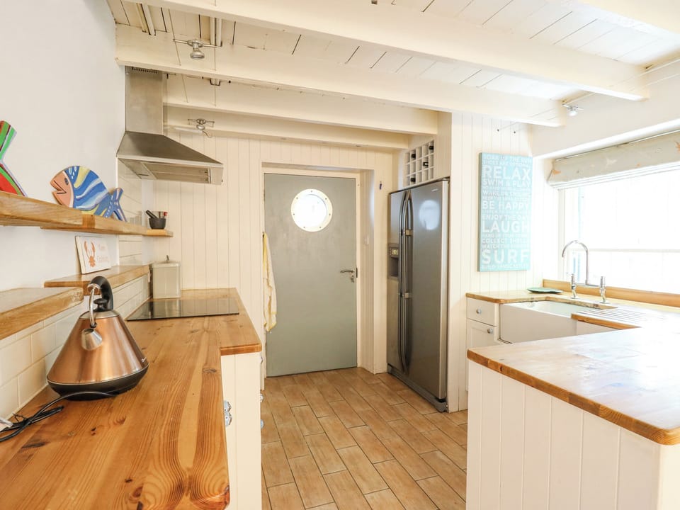 Fridge, dishwasher, electric kettle, toaster