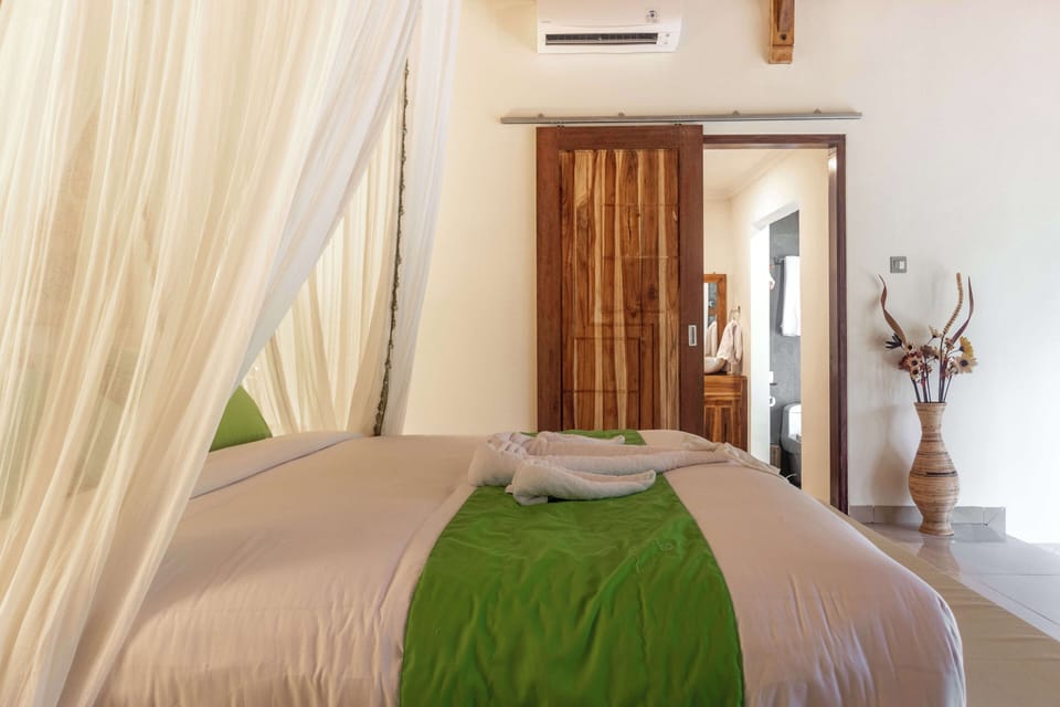 1 bedroom, Egyptian cotton sheets, premium bedding, pillowtop beds