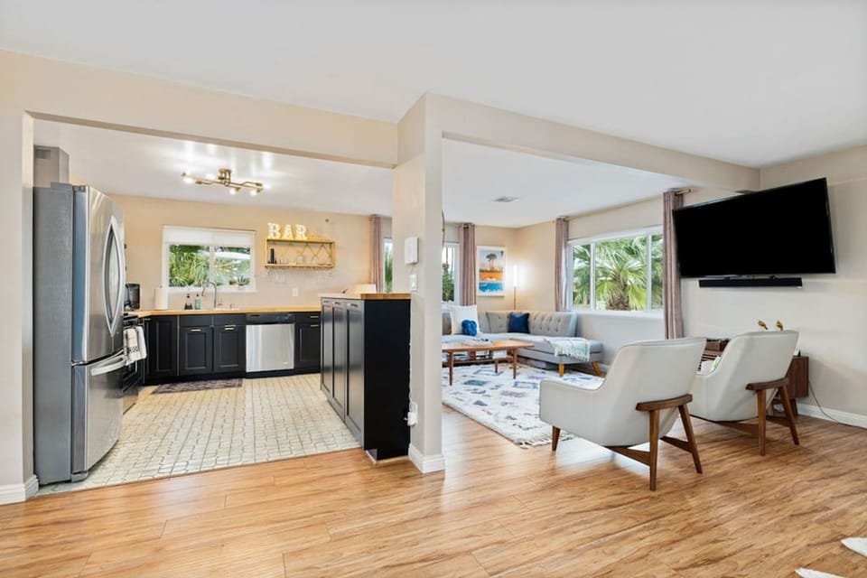 House | 3 bedrooms, high-speed internet