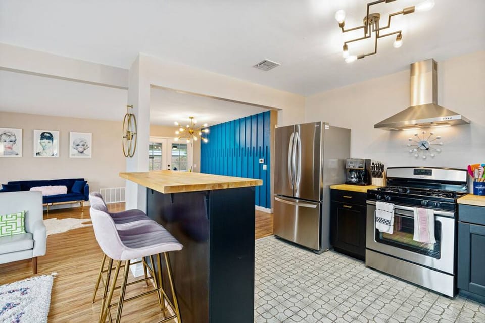 House | 3 bedrooms, high-speed internet