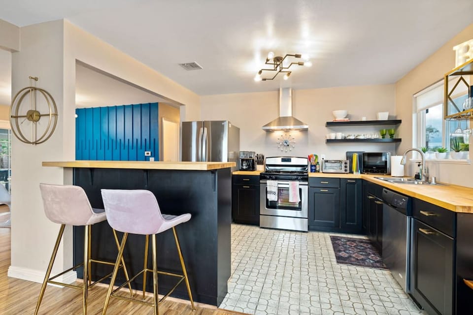 House | 3 bedrooms, high-speed internet