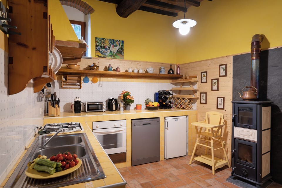 Villa | Private kitchen | Full-size fridge, microwave, oven, dishwasher