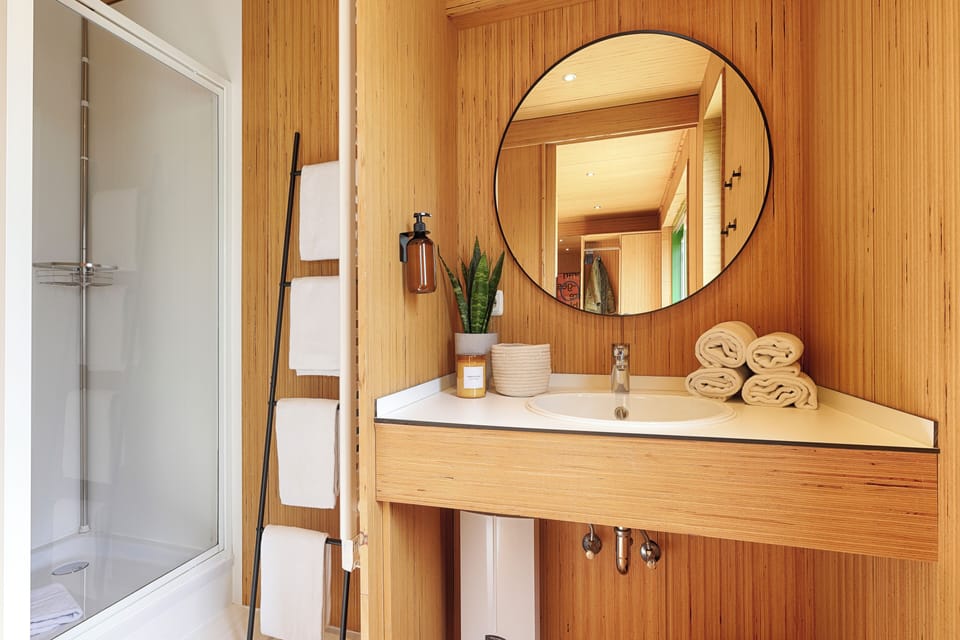 Classic Condo | Bathroom | Towels
