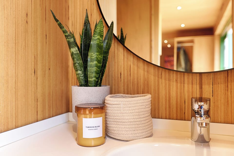 Classic Condo | Bathroom | Towels