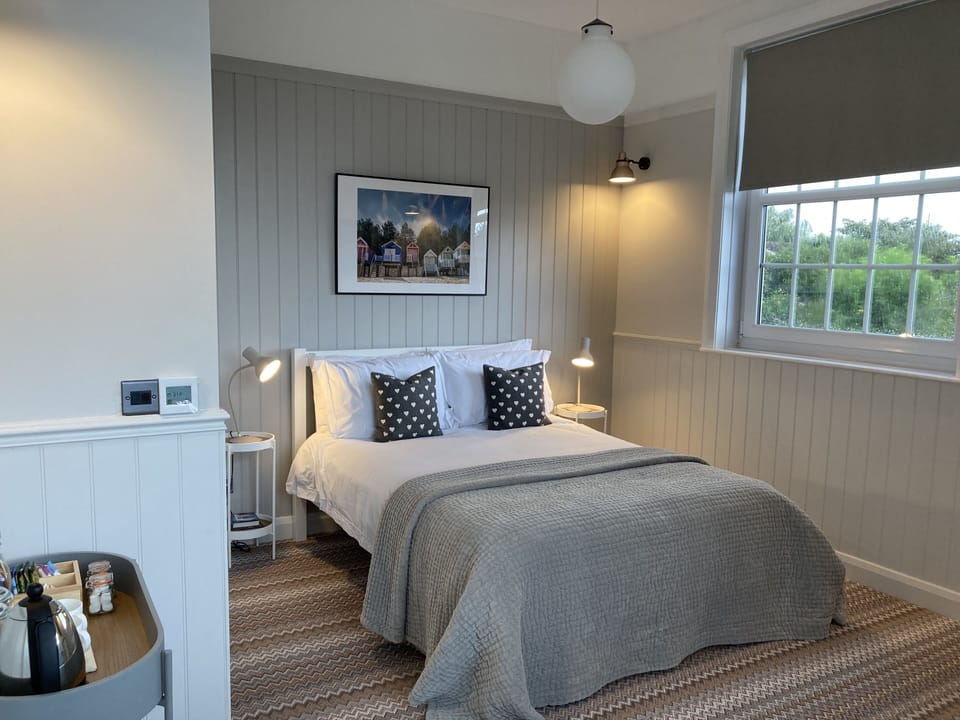Deluxe Room, 1 Double Bed | Egyptian cotton sheets, premium bedding, memory foam beds, minibar
