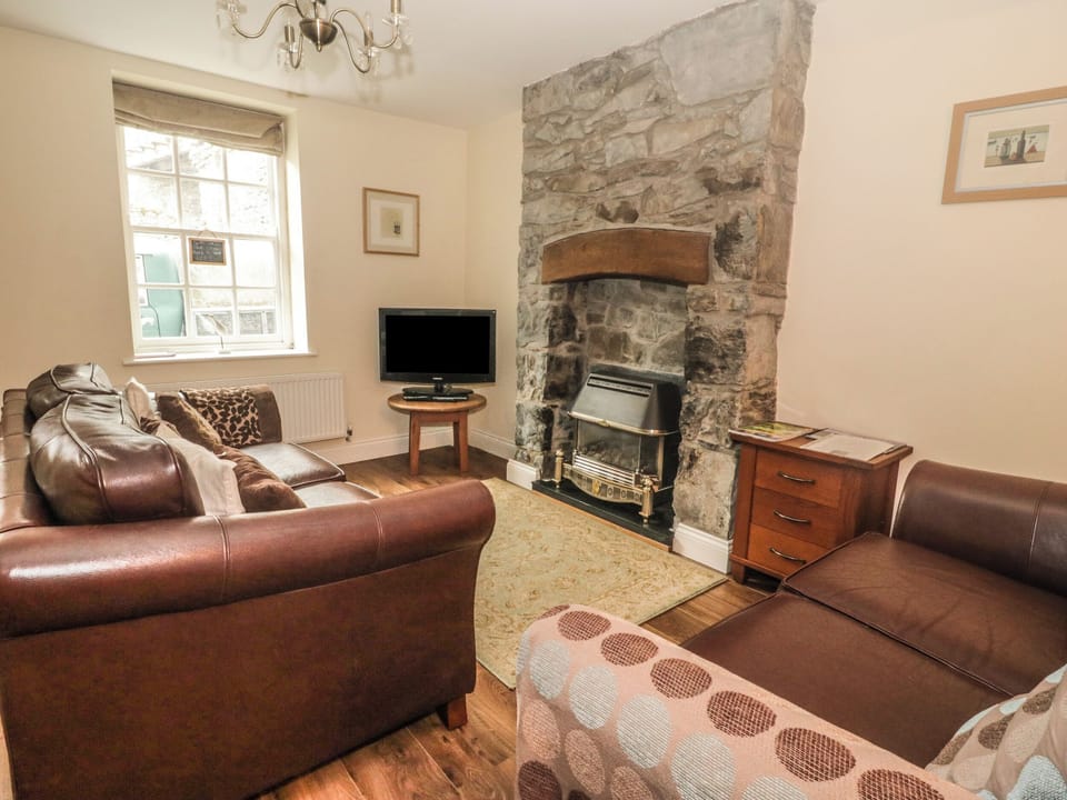 Cottage | Living area