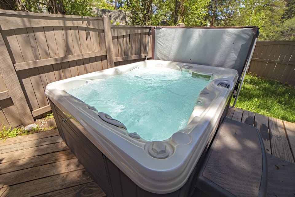 Studio | Outdoor spa tub