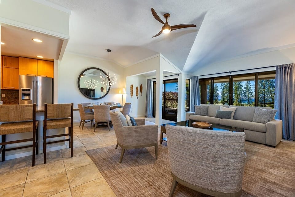 Condo, 2 Bedrooms | Living area | Smart TV