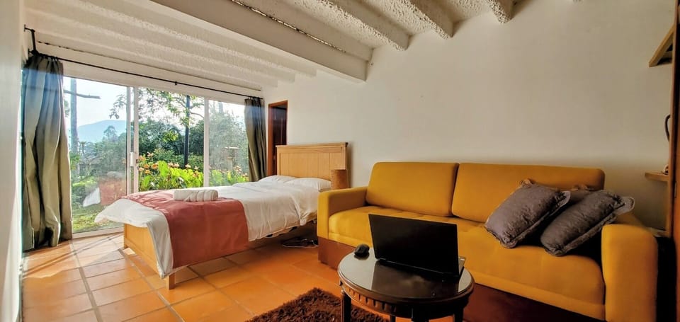 Classic Double or Twin Room | Desk, laptop workspace, free WiFi