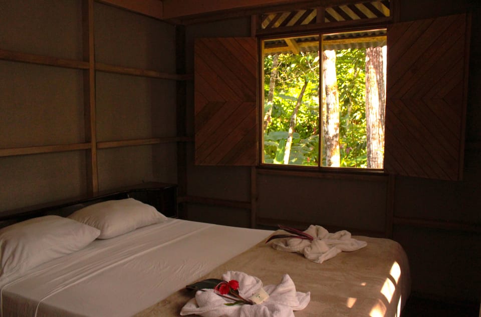 Family Cabin | Premium bedding, WiFi (free), bed sheets