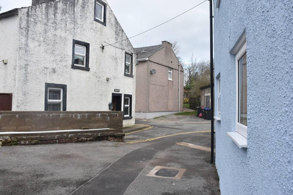 House | Property grounds