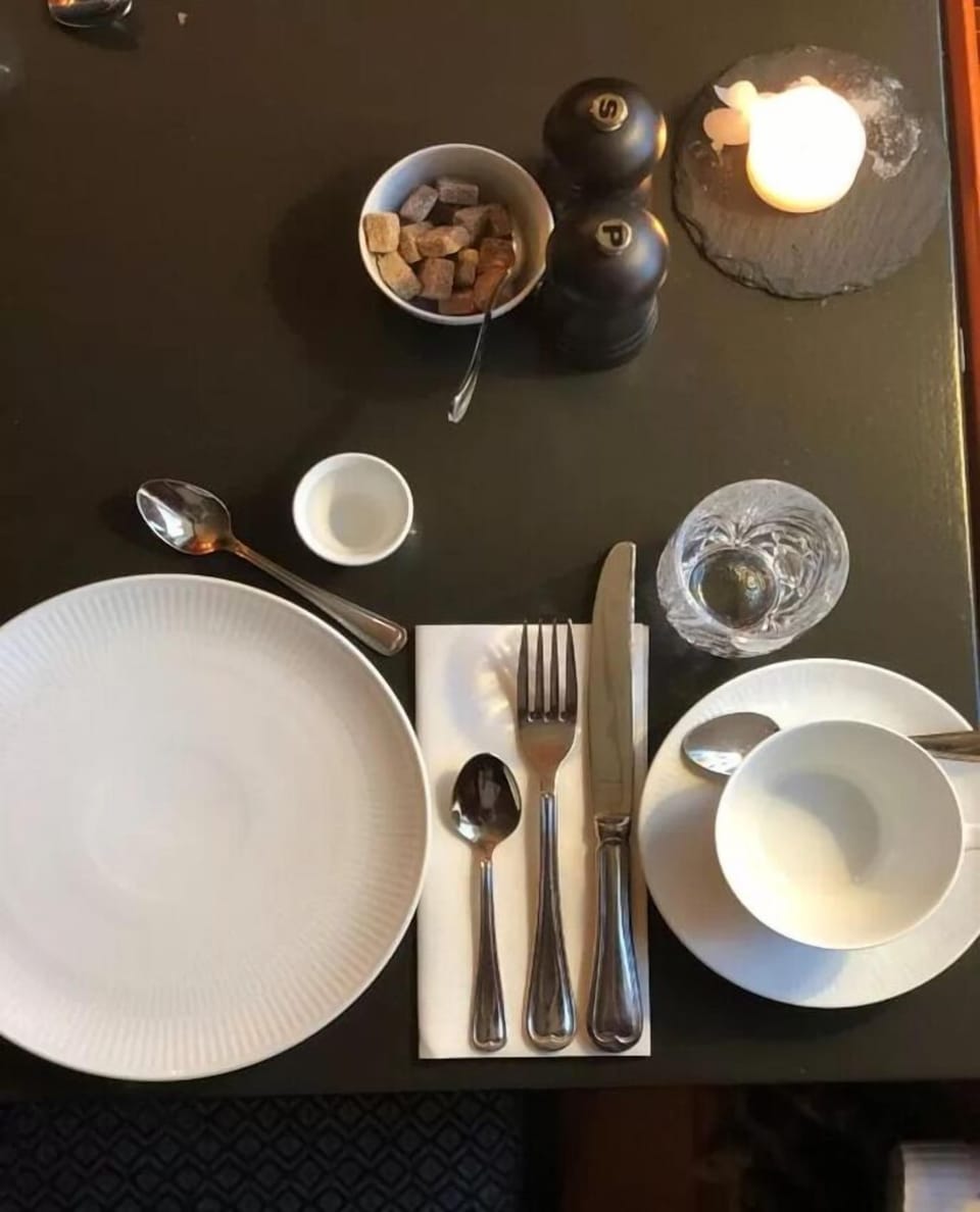 Free daily full breakfast