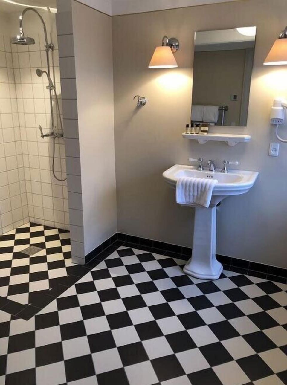 Exclusive Double Room, 1 Double Bed | Bathroom