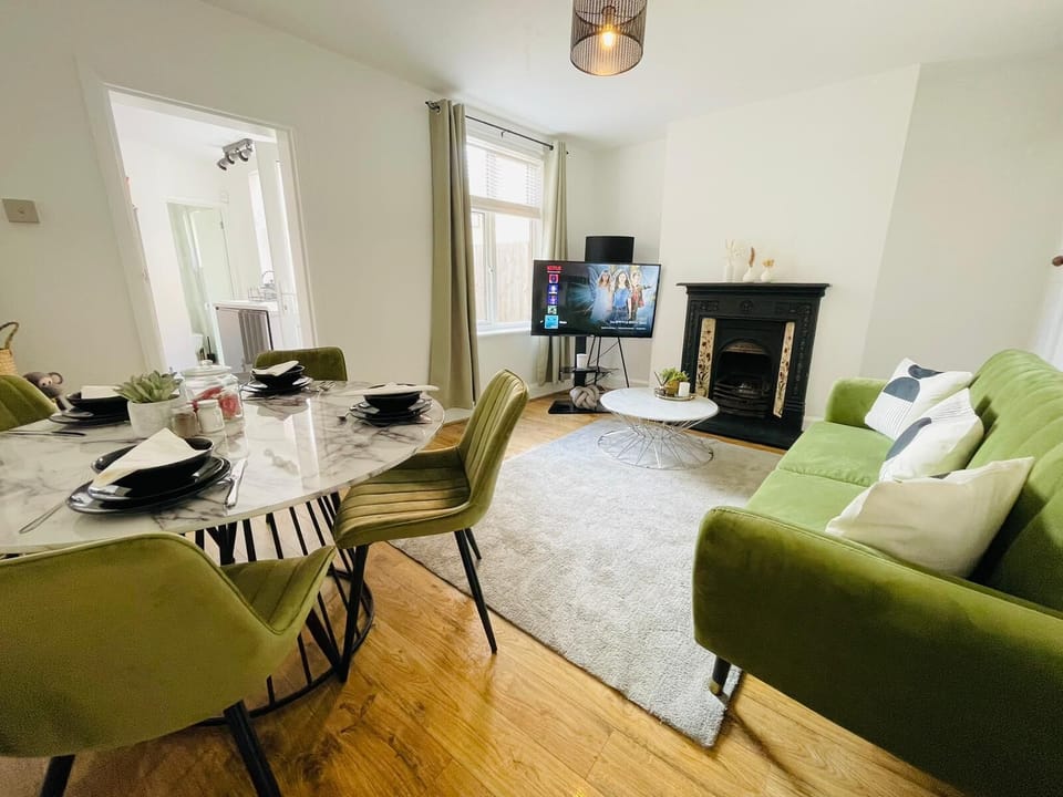 House | Dining