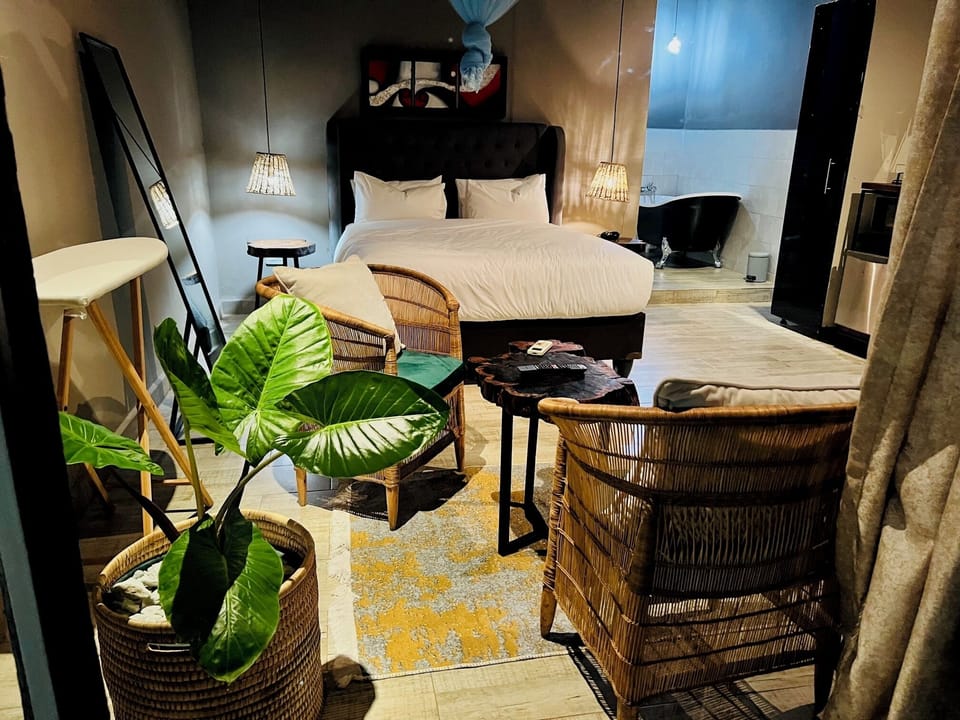 Deluxe Double Room | Egyptian cotton sheets, premium bedding, individually decorated