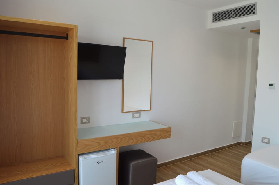 Comfort Studio | Desk, soundproofing, free WiFi, bed sheets