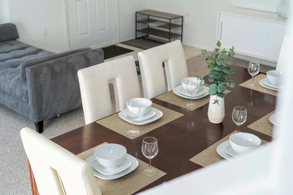 House, Multiple Beds, Pool Access, Garden View (Great Escape to Marbella South) | Dining
