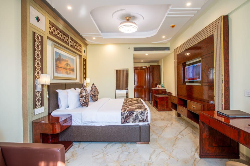 Superior Room | In-room safe, desk, blackout drapes, iron/ironing board