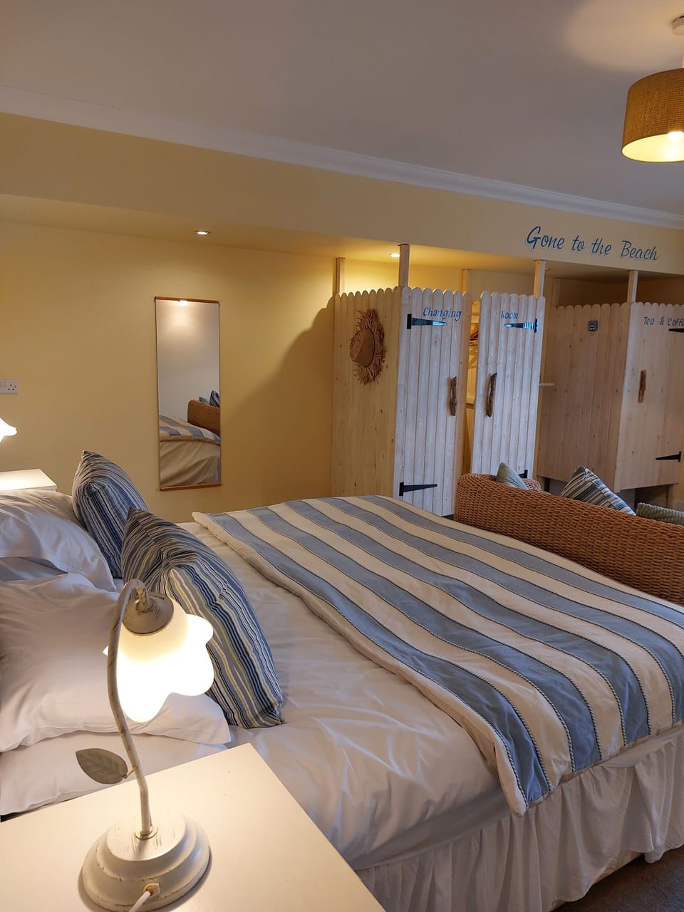 Superior Double or Twin Room (1 B) | Desk, soundproofing, iron/ironing board, free WiFi