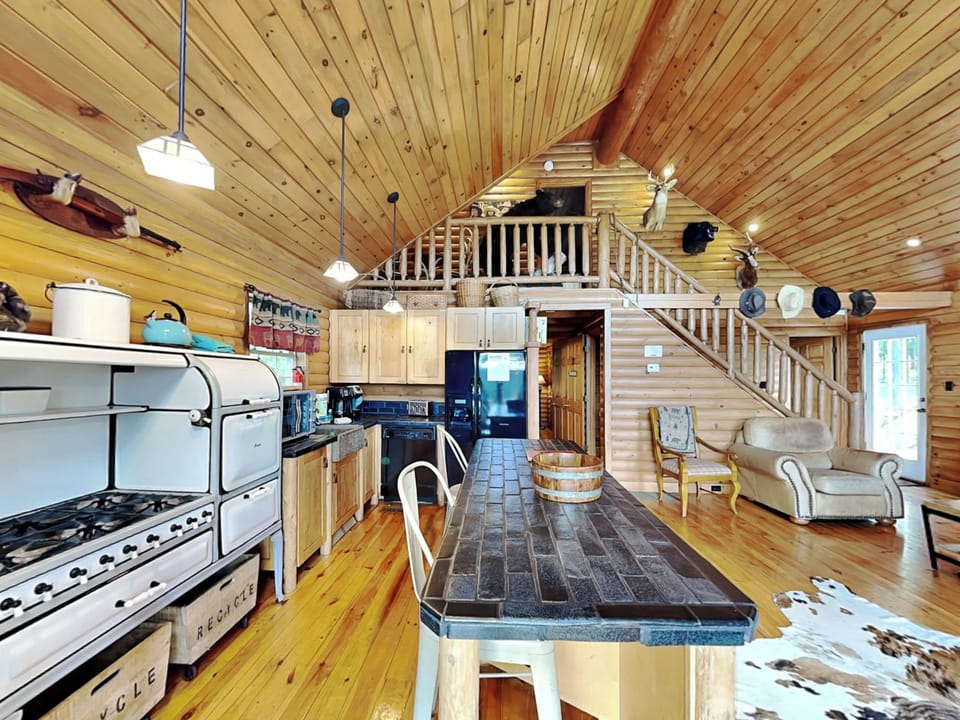 House (3 Bedrooms) | Property amenity