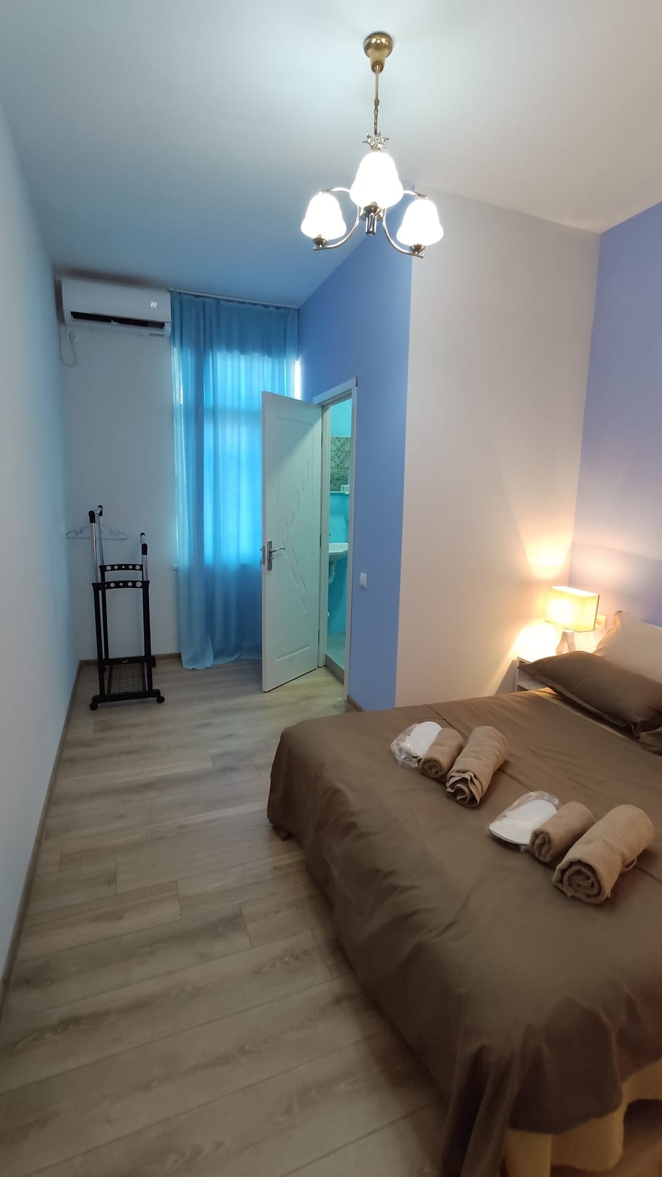 Azure | 1 bedroom, individually decorated, blackout drapes, soundproofing