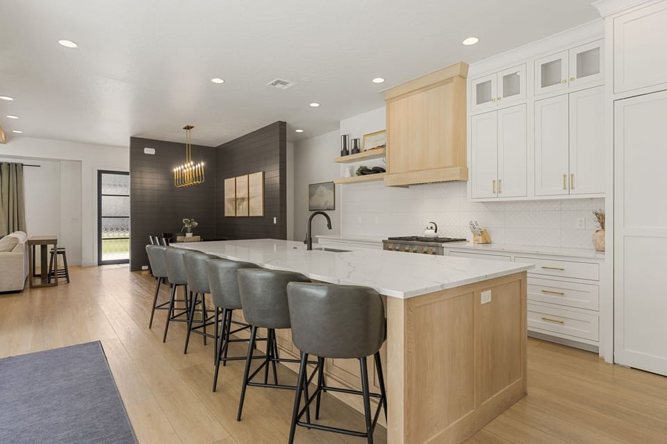 House, Multiple Bedrooms | Private kitchen | Fridge, oven, coffee/tea maker, toaster