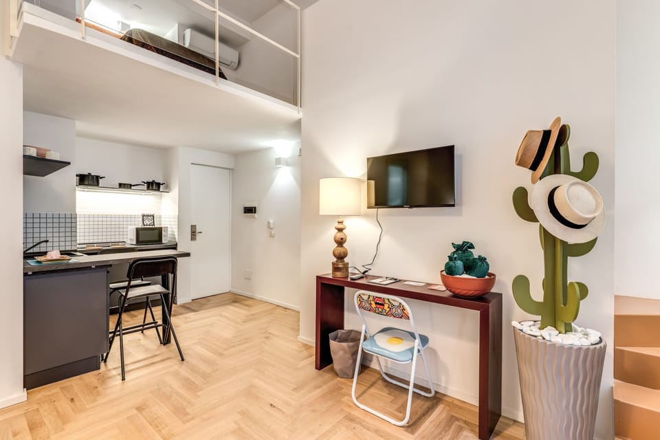 Standard Triple Room | Desk, soundproofing, free WiFi