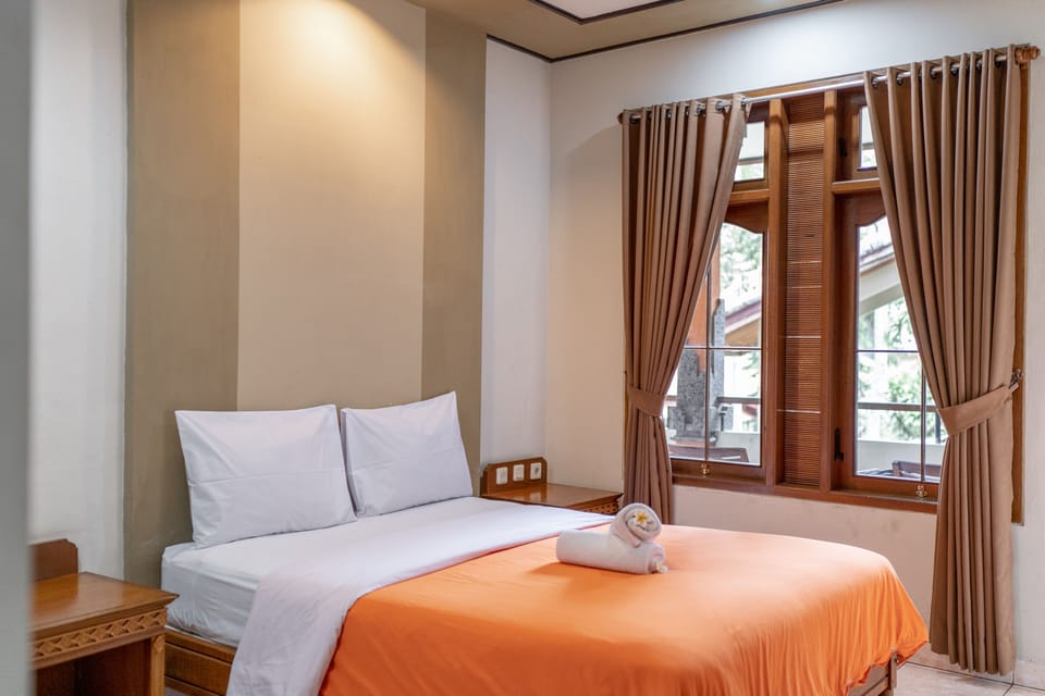 Superior Room | Desk, free WiFi, bed sheets