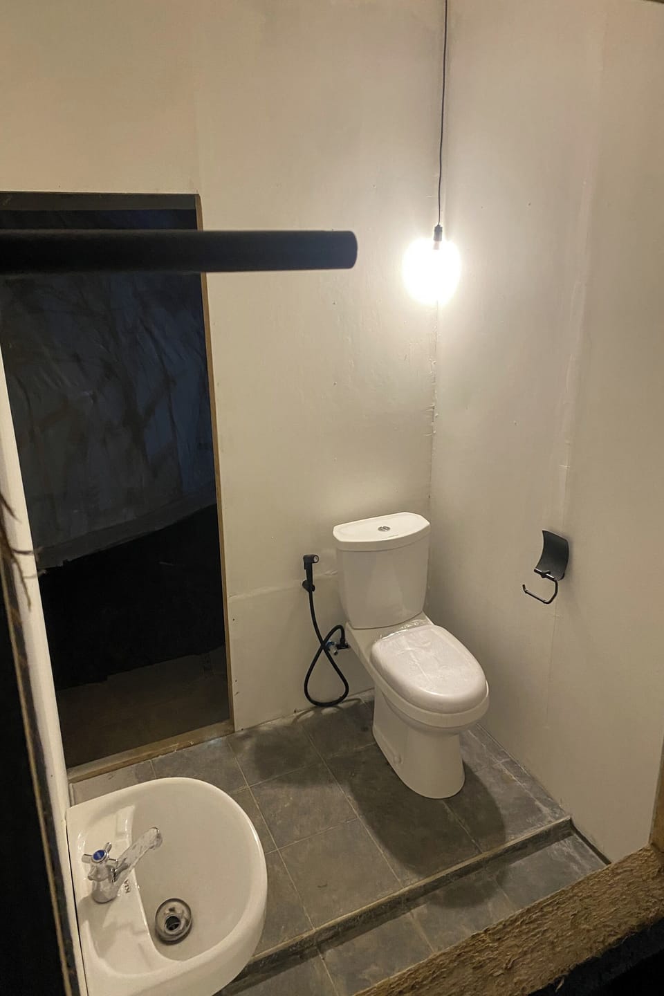 Family Tent | Bathroom | Shower, rainfall showerhead, towels