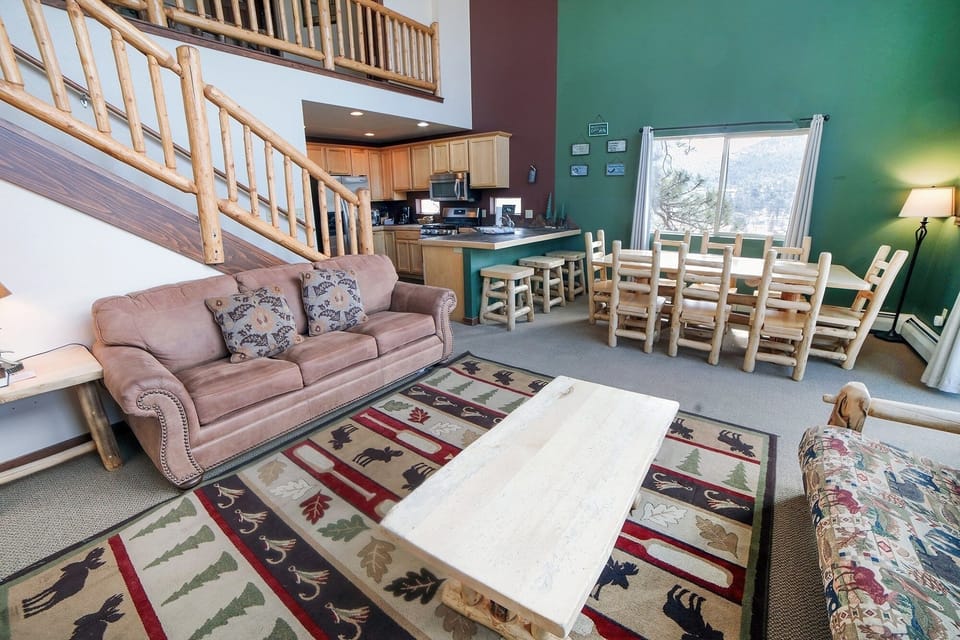 Cabin, 2 Bedrooms | Living area