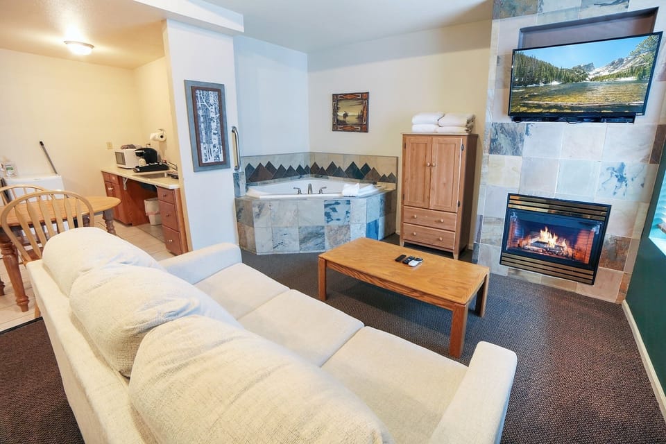 Studio | Living area