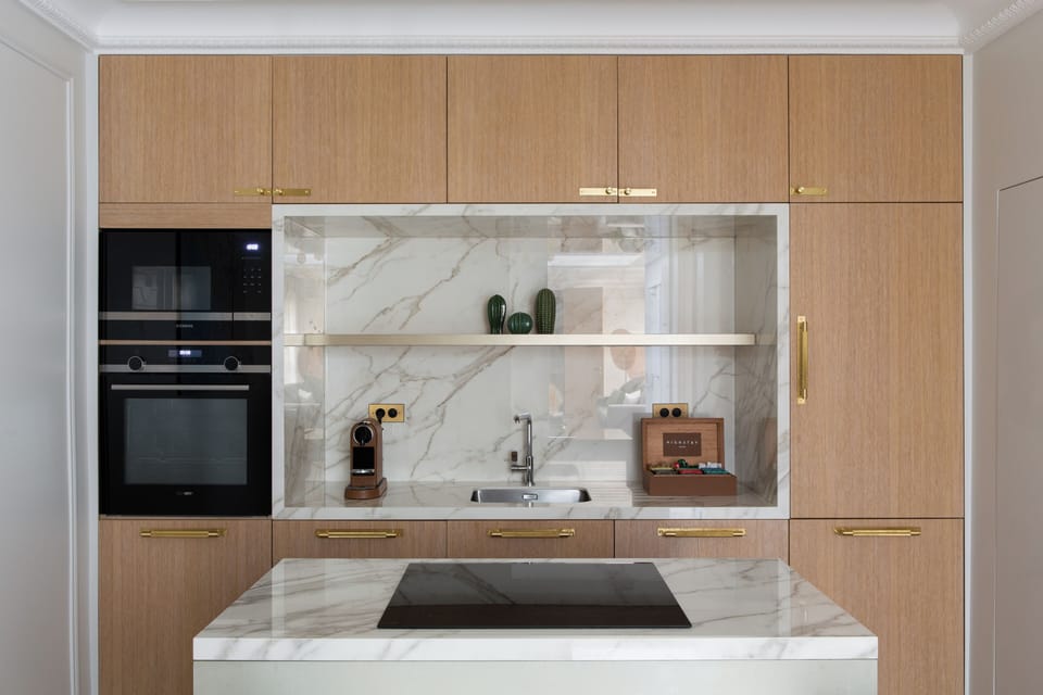 Alger | Private kitchen | Full-size fridge, microwave, oven, stovetop